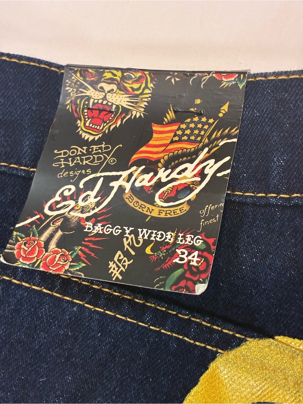 Ed Hardy Black Jeans with Yellow Script and Multicolor Skull - Picture 10 of 11